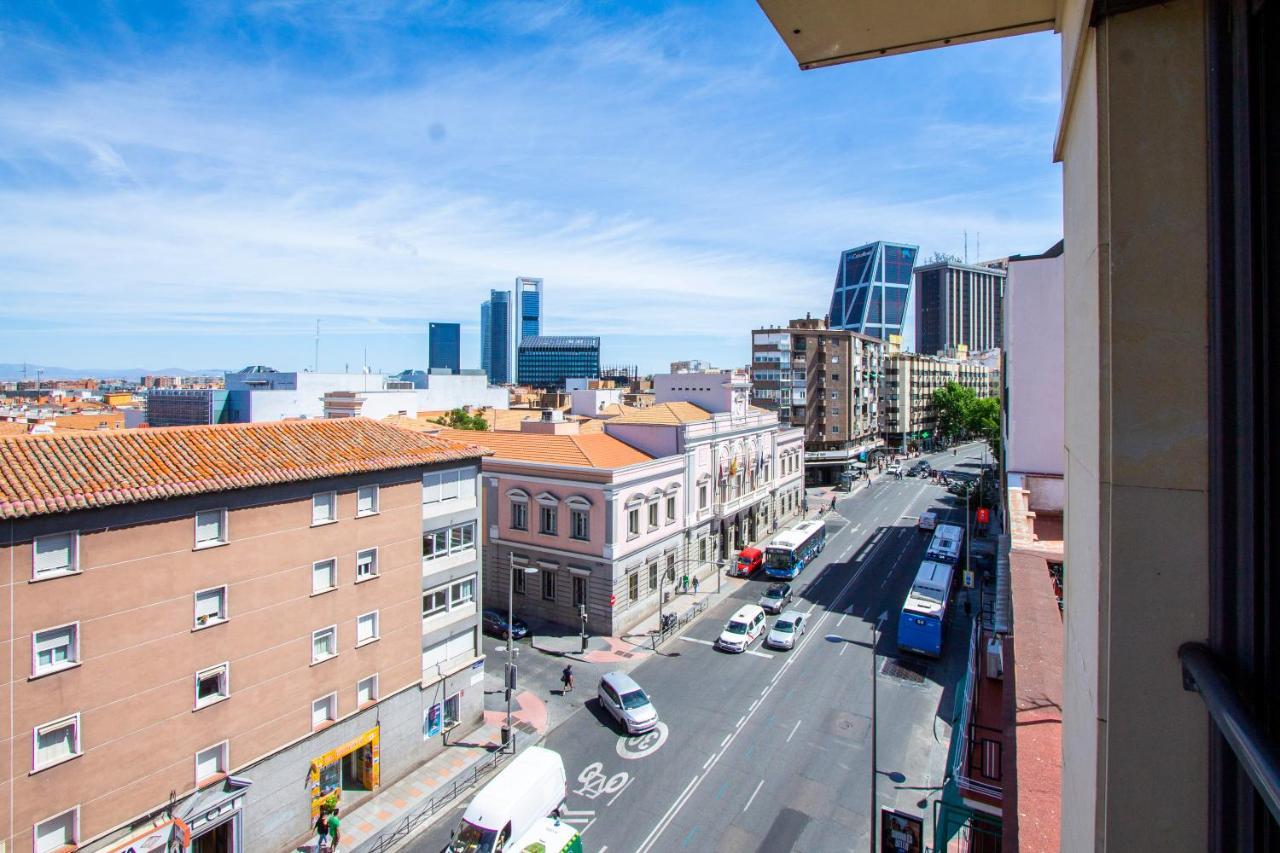 מדריד Apartamentos Castilla Luz Business מראה חיצוני תמונה