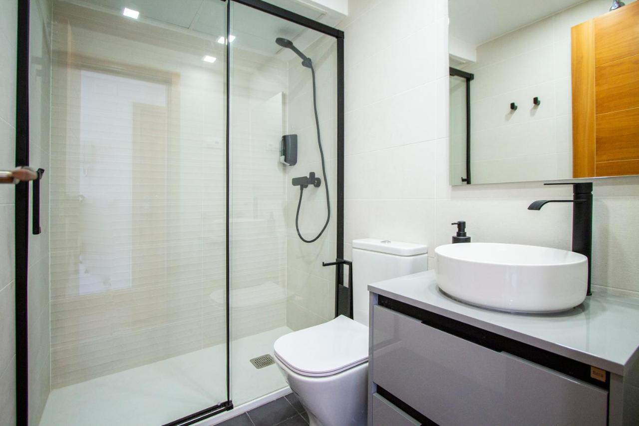 מדריד Apartamentos Castilla Luz Business מראה חיצוני תמונה